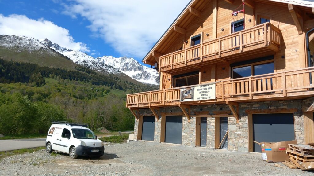 APPARTEMENT 8 PERS DANS CHALET NEUF